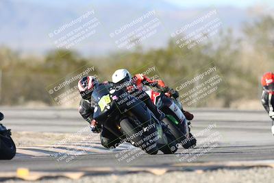 media/Dec-07-2025-CVMA (Sun) [[3e7d2de5dc]]/Race 12- Formula 40 MW and LW/